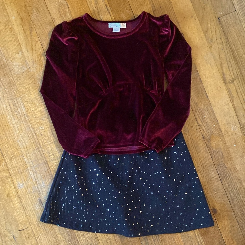 Knit work's beautiful holiday wear.